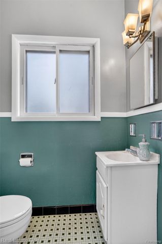 28491 Bayberry Road, Farmington Hills, MI 48331