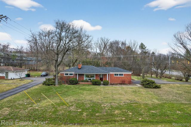 28491 Bayberry Road, Farmington Hills, MI 48331