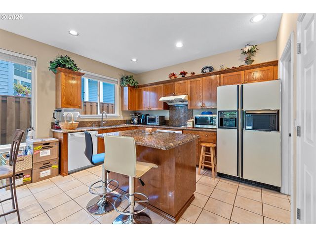 9016 Se EMILY PARK Way, Happy Valley, OR 97086