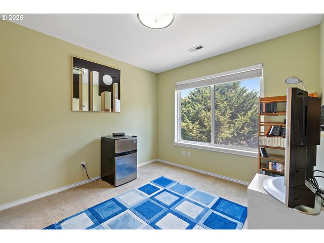 9016 Se EMILY PARK Way, Happy Valley, OR 97086