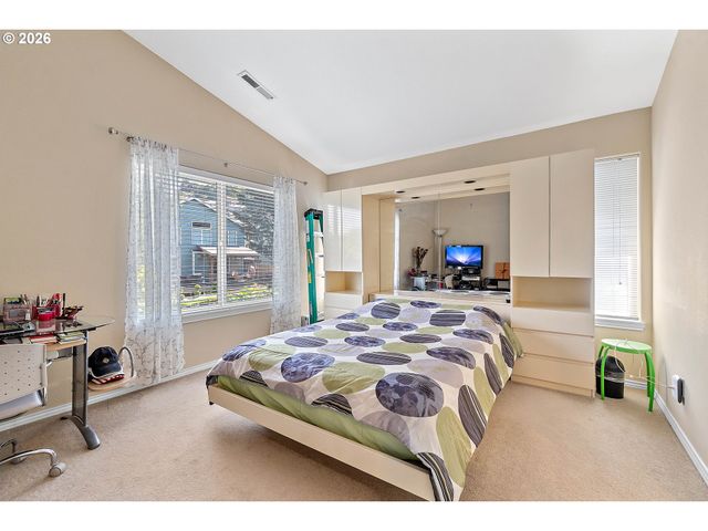 9016 Se EMILY PARK Way, Happy Valley, OR 97086