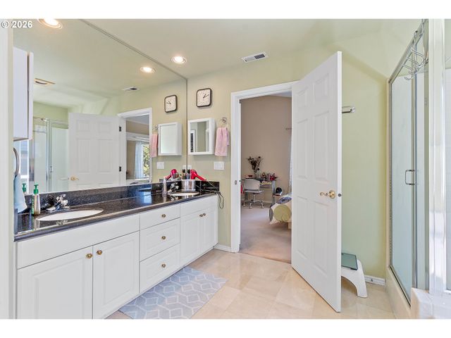 9016 Se EMILY PARK Way, Happy Valley, OR 97086