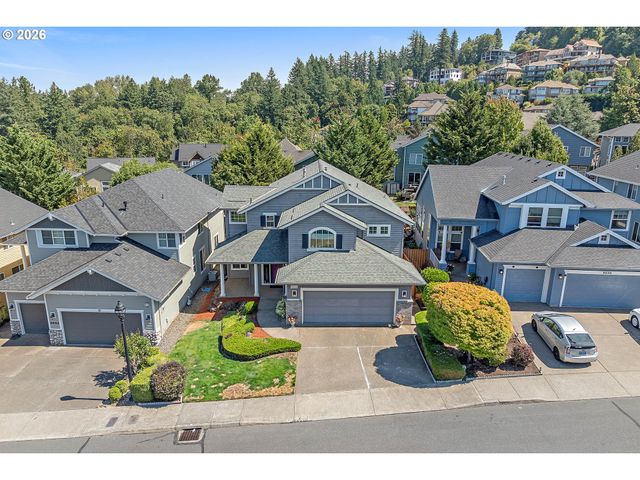 9016 Se EMILY PARK Way, Happy Valley, OR 97086