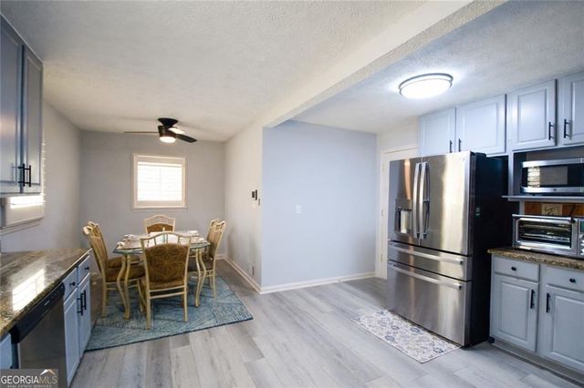320 Sherwood Road, Fayetteville, GA 30215