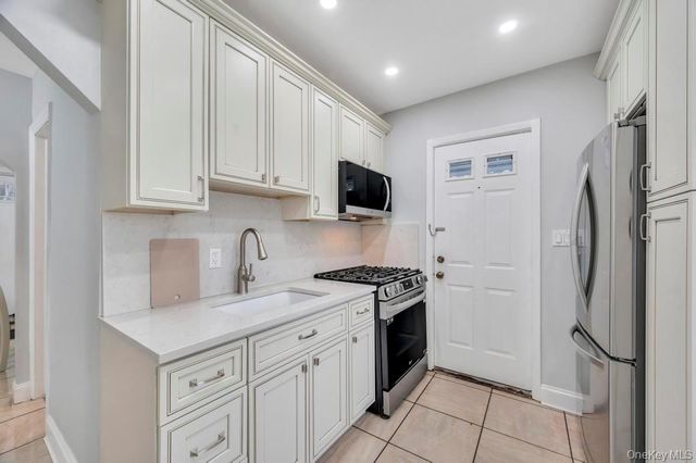 60 Herbert Herbert Avenue, Elmont, NY 11003