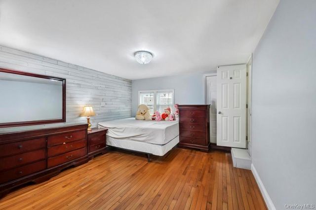 60 Herbert Herbert Avenue, Elmont, NY 11003