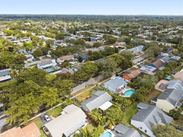 10188 SW 53rd Court, Cooper City, FL 33328