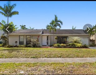 10188 SW 53rd Court, Cooper City, FL 33328