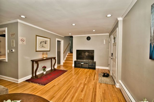 5200 Madison Street, Skokie, IL 60077