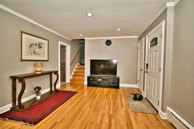 5200 Madison Street, Skokie, IL 60077