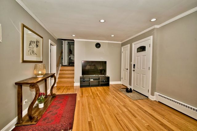 5200 Madison Street, Skokie, IL 60077