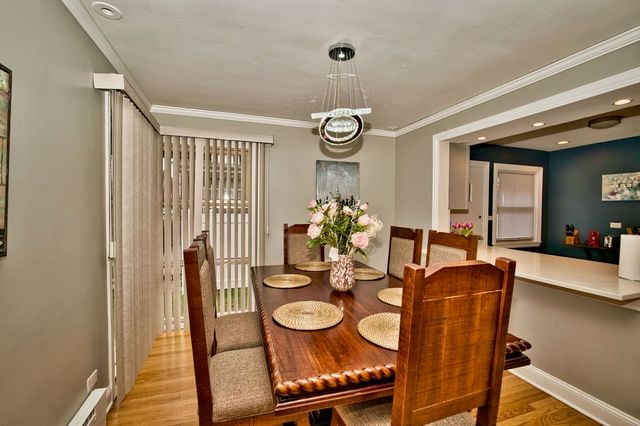 5200 Madison Street, Skokie, IL 60077