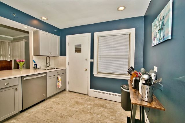 5200 Madison Street, Skokie, IL 60077