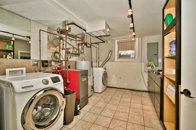 5200 Madison Street, Skokie, IL 60077