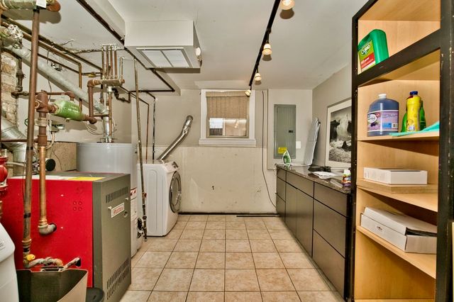 5200 Madison Street, Skokie, IL 60077