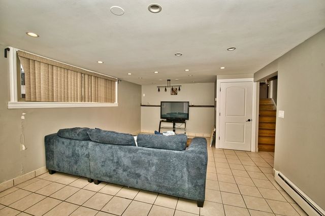 5200 Madison Street, Skokie, IL 60077