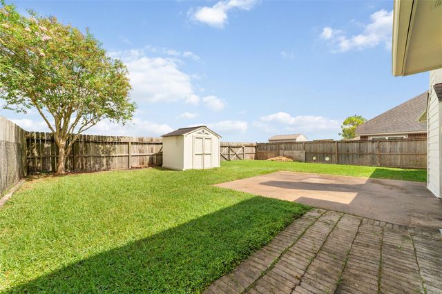 6923 Crystal Dowels Drive, Pasadena, TX 77505