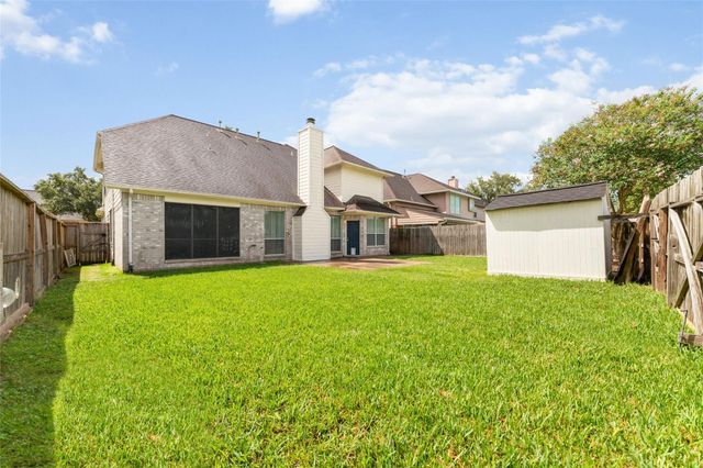 6923 Crystal Dowels Drive, Pasadena, TX 77505