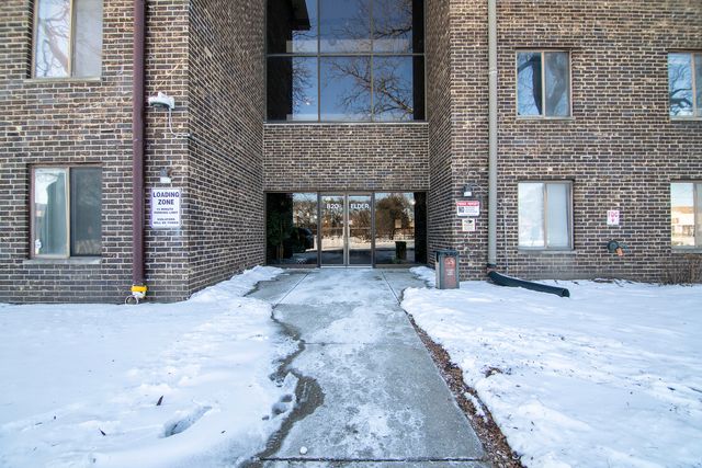 820 Elder Road C-412, Homewood, IL 60430