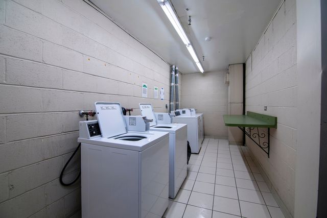 820 Elder Road C-412, Homewood, IL 60430