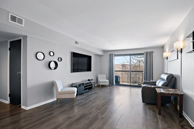 820 Elder Road C-412, Homewood, IL 60430