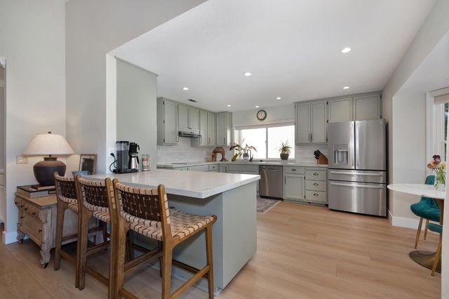 2901 Cambridge Rd, Cameron Park, CA 95682