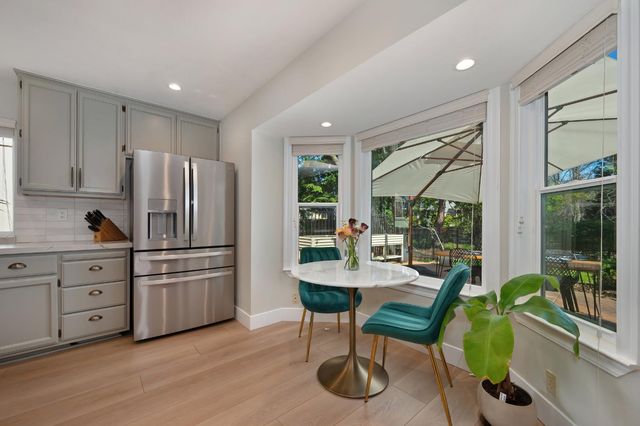 2901 Cambridge Rd, Cameron Park, CA 95682