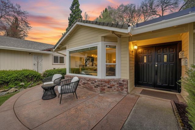 2901 Cambridge Rd, Cameron Park, CA 95682