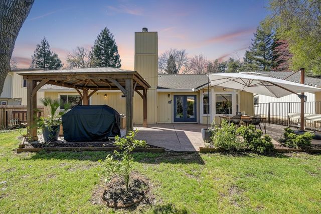 2901 Cambridge Rd, Cameron Park, CA 95682