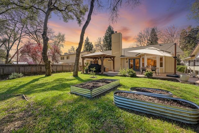 2901 Cambridge Rd, Cameron Park, CA 95682