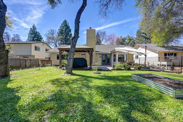 2901 Cambridge Rd, Cameron Park, CA 95682