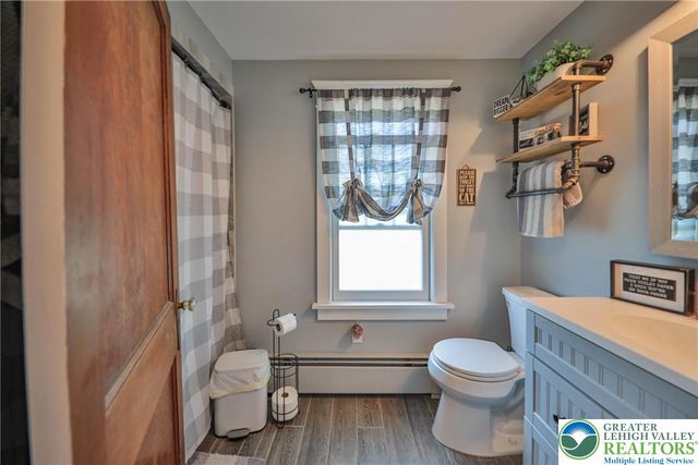 945 Silver Spring Boulevard, Polk Twp, PA 18058