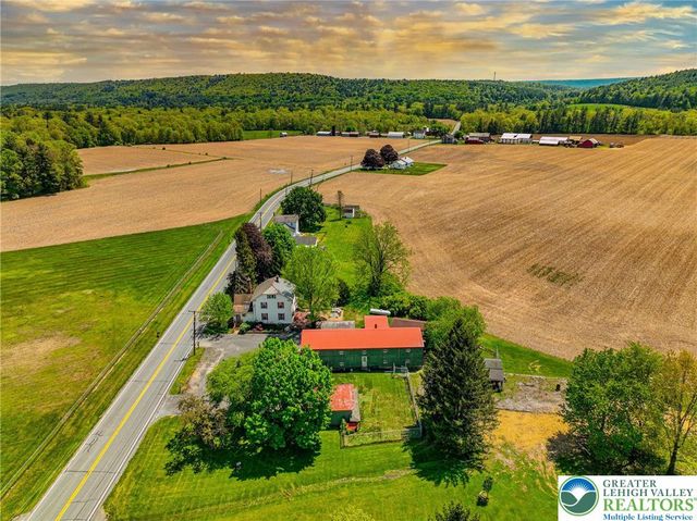 945 Silver Spring Boulevard, Polk Twp, PA 18058