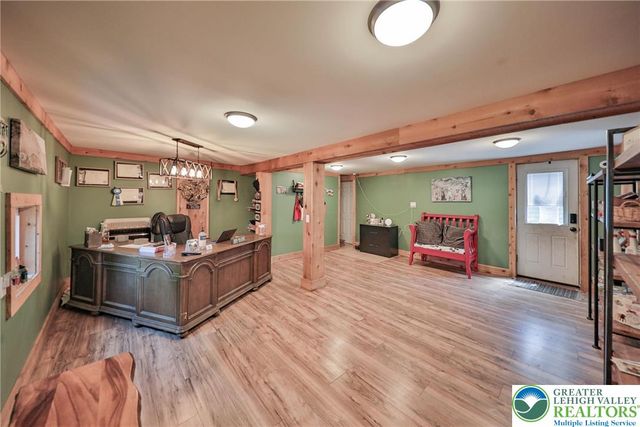 945 Silver Spring Boulevard, Polk Twp, PA 18058