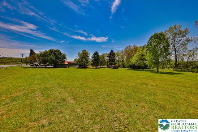 945 Silver Spring Boulevard, Polk Twp, PA 18058