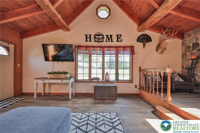 945 Silver Spring Boulevard, Polk Twp, PA 18058