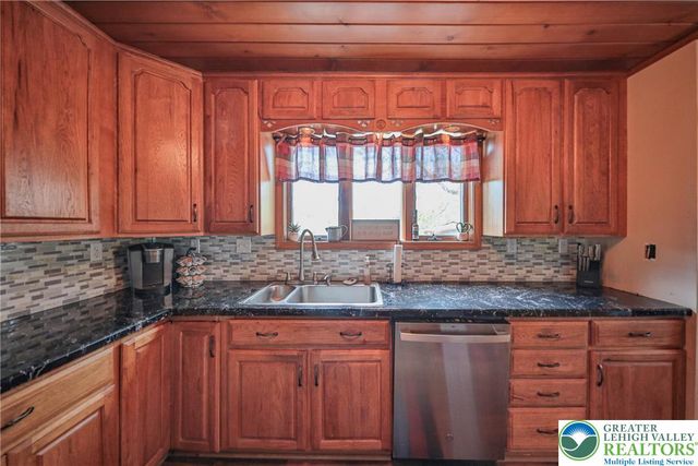 945 Silver Spring Boulevard, Polk Twp, PA 18058