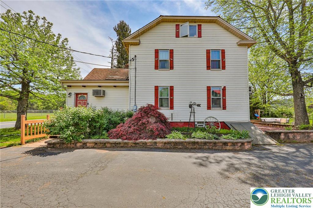 945 Silver Spring Boulevard, Polk Twp, PA 18058