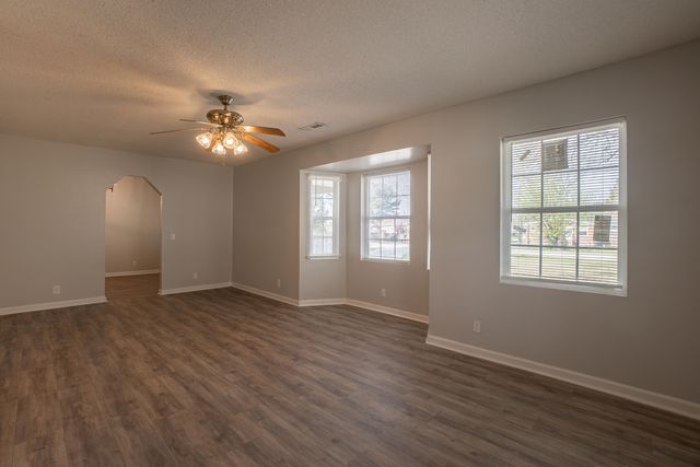 1156 Middle Drive, Pinewood, SC 29125
