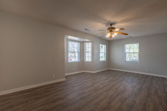 1156 Middle Drive, Pinewood, SC 29125