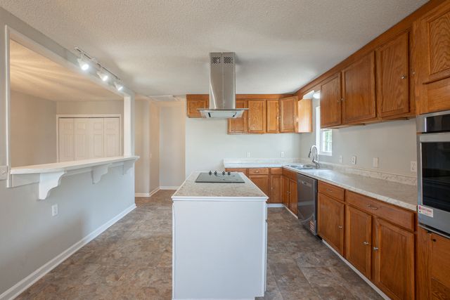 1156 Middle Drive, Pinewood, SC 29125