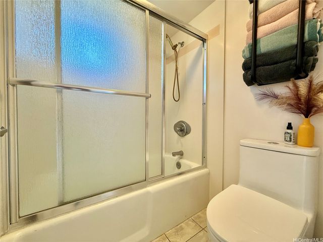 990 Ala Nanala Street 19A, Honolulu, HI 96818