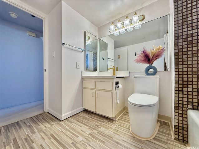 990 Ala Nanala Street 19A, Honolulu, HI 96818