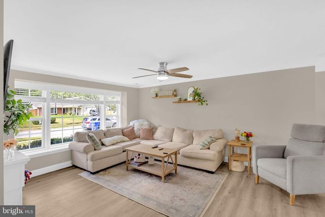 1305 HARWICH DR, Waldorf, MD 20601