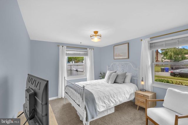 1305 HARWICH DR, Waldorf, MD 20601