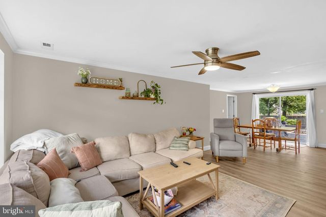 1305 HARWICH DR, Waldorf, MD 20601