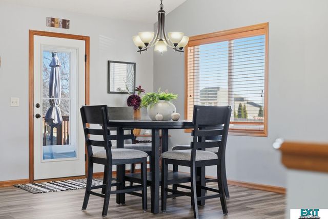 7930 Mandalay Drive, Lincoln, NE 68516