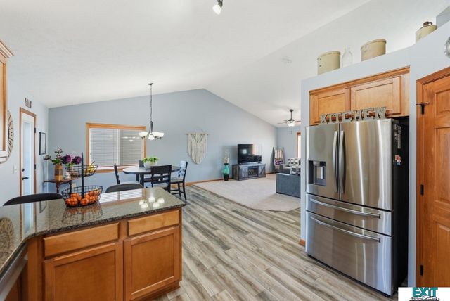 7930 Mandalay Drive, Lincoln, NE 68516