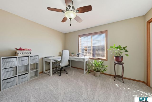 7930 Mandalay Drive, Lincoln, NE 68516