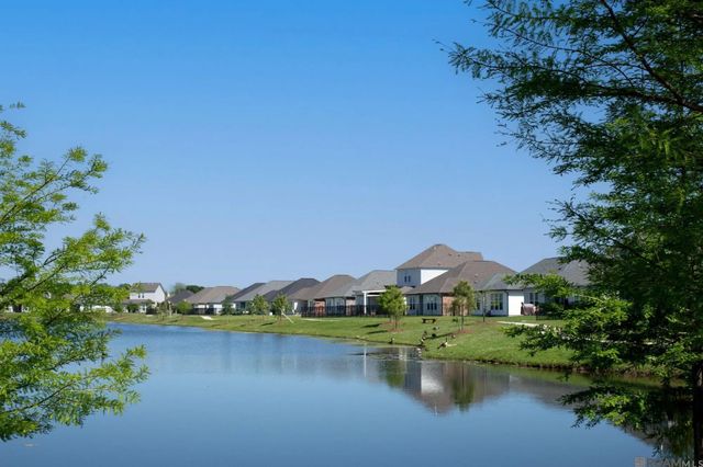 3052 Creekmere Ln, Saint George, LA 70810